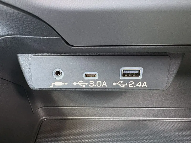 クロストレック Limited 在庫車