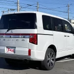 デリカD:5 P 8人乗り(ﾅﾋﾞ･後席用ﾓﾆﾀｰ取付pkg) 在庫車