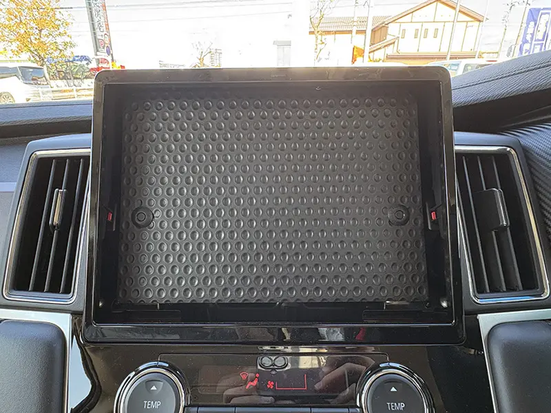 デリカD:5 P 8人乗り(ﾅﾋﾞ･後席用ﾓﾆﾀｰ取付pkg) 在庫車