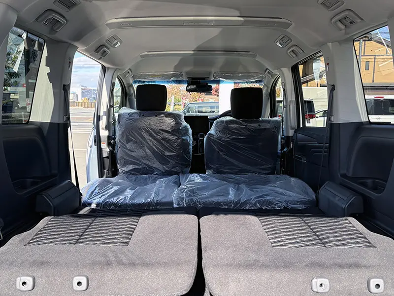 デリカD:5 P 8人乗り(ﾅﾋﾞ･後席用ﾓﾆﾀｰ取付pkg) 在庫車