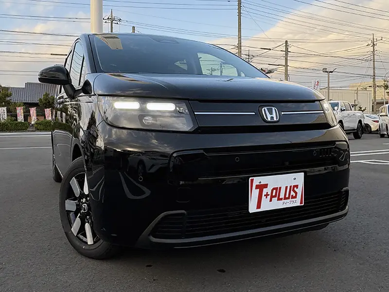 フリード e:HEV AIR EX 6人乗り 在庫車