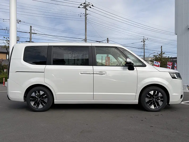 ステップワゴン e:HEV AIR EX 7人乗 在庫車