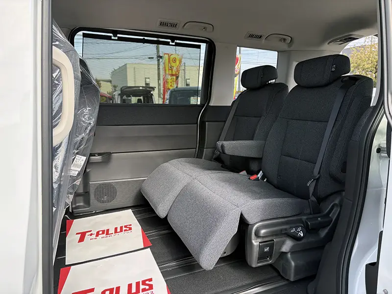 ステップワゴン e:HEV AIR EX 7人乗 在庫車