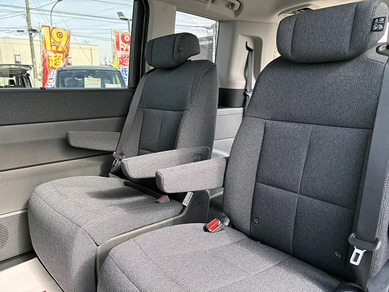 ステップワゴン e:HEV AIR EX 7人乗 在庫車