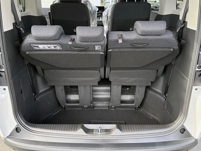 ステップワゴン e:HEV AIR EX 7人乗 在庫車