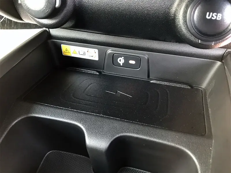 フロンクス ベースグレード2WD 在庫車