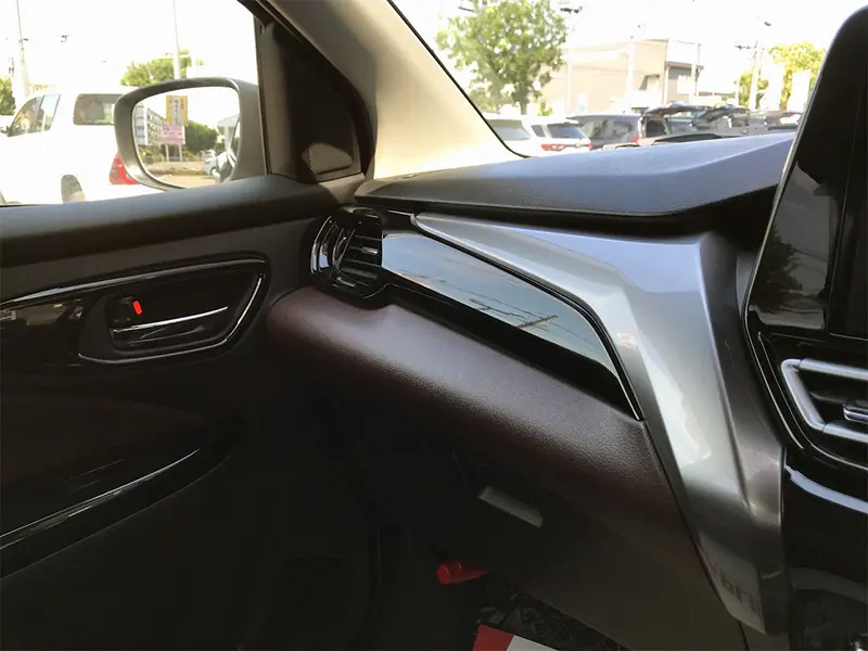 フロンクス ベースグレード2WD 在庫車