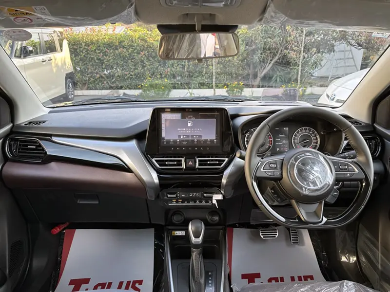 フロンクス ベースグレード2WD 在庫車