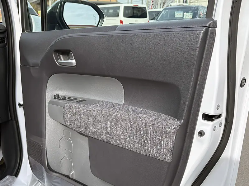 シエンタ HYBRID Z 在庫車