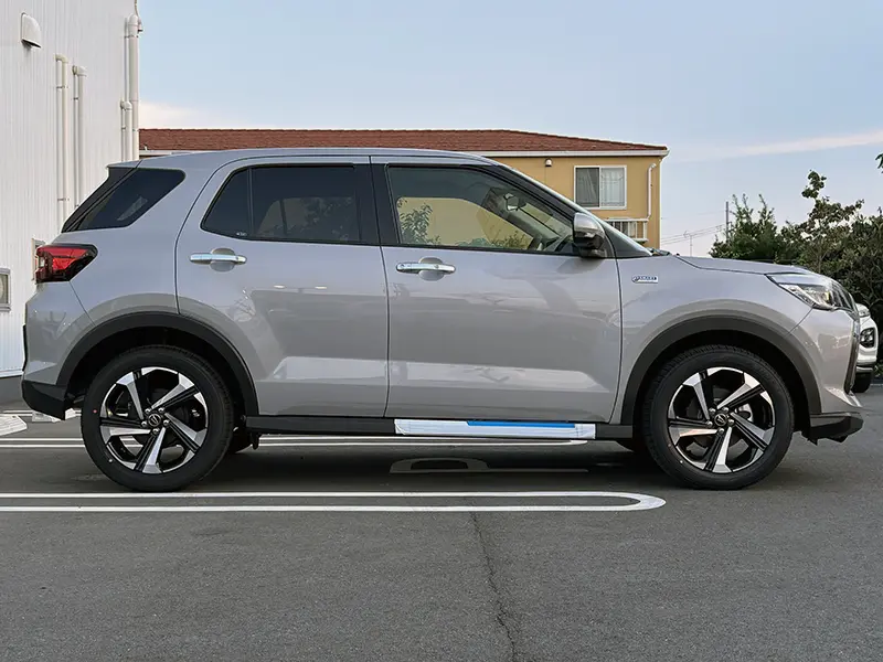 ロッキー Premium G HEV 在庫車