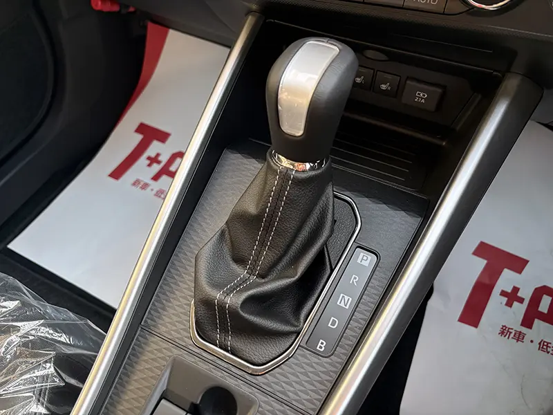 ロッキー Premium G HEV 在庫車