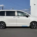 フリード e:HEV AIR EX 6人乗り 在庫車