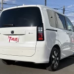 フリード e:HEV AIR EX 6人乗り 在庫車