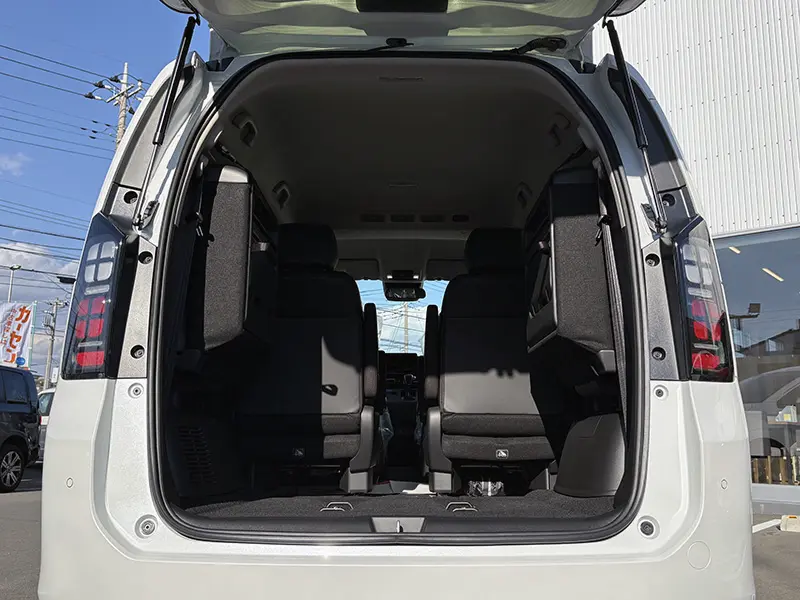 フリード e:HEV AIR EX 6人乗り 在庫車