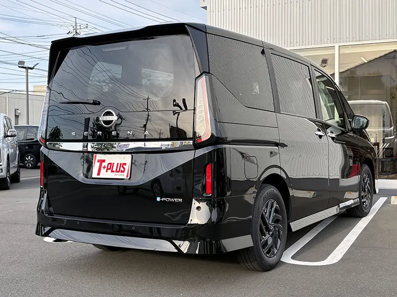 セレナ e-POWER ハイウェイスターV 在庫車
