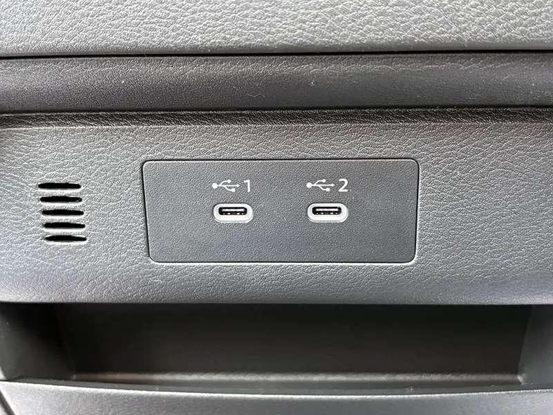 セレナ e-POWER ハイウェイスターV 在庫車