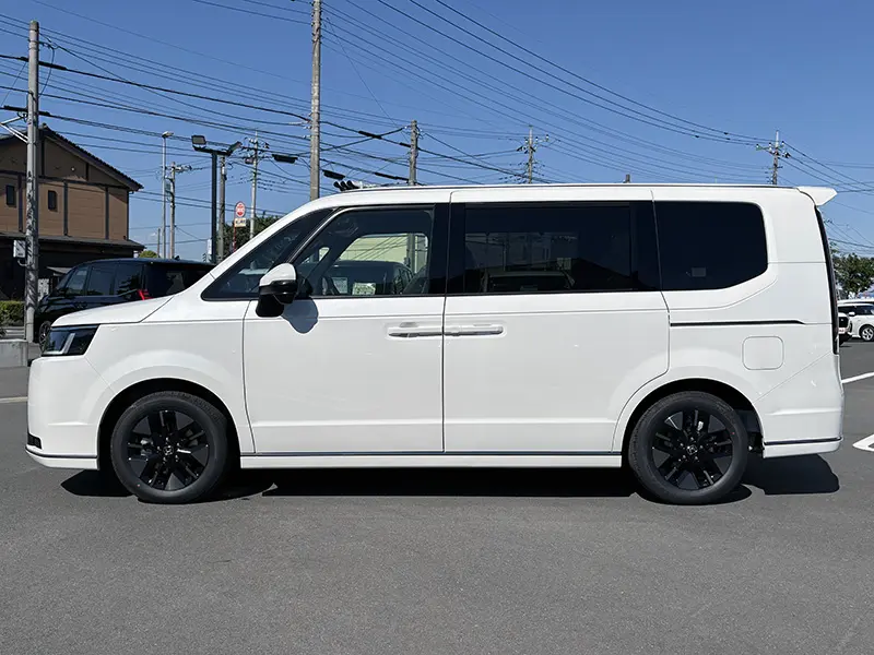 ステップワゴン e:HEV SPADA 7人乗 在庫車