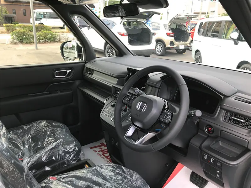 ステップワゴン e:HEV SPADA 7人乗 在庫車