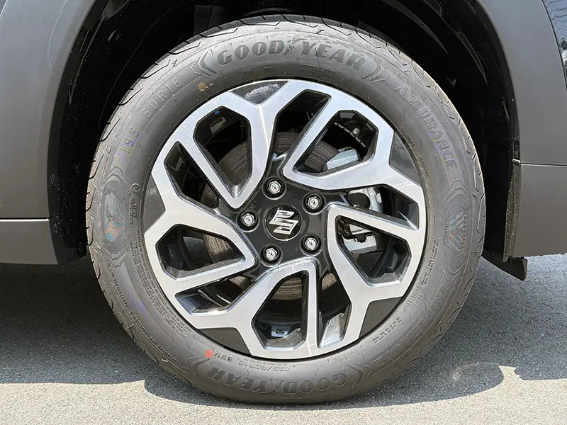 フロンクス ベースグレード2WD 在庫車