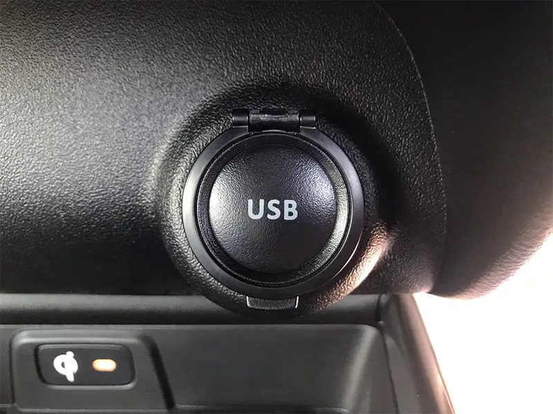 フロンクス ベースグレード2WD 在庫車
