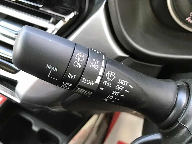 フロンクス ベースグレード2WD 在庫車