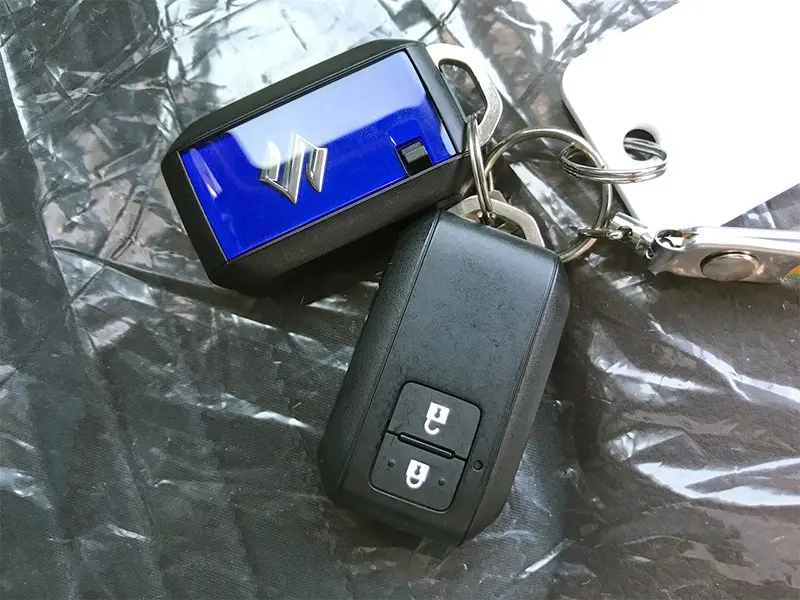 フロンクス ベースグレード2WD 在庫車