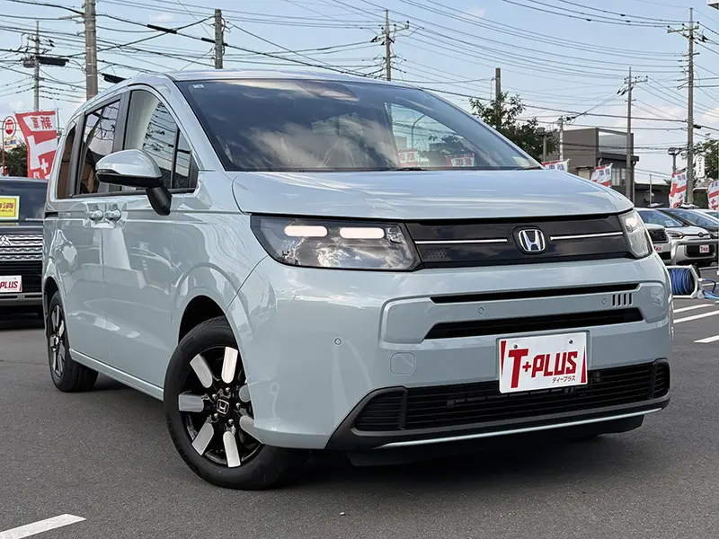 フリード AIR EX 6人乗り 在庫車