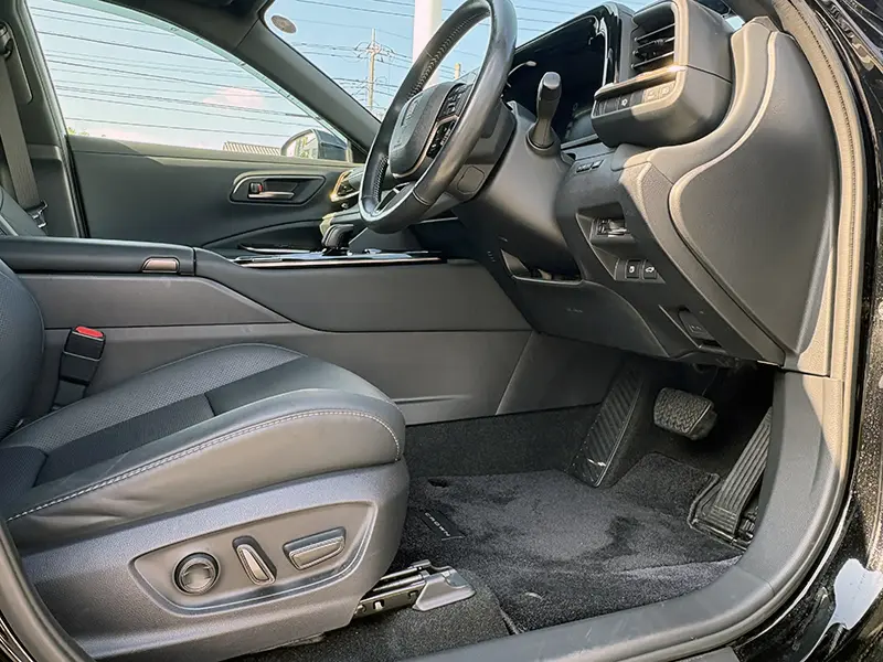 クラウンスポーツ 2.5Z E-Four 4WD 在庫車