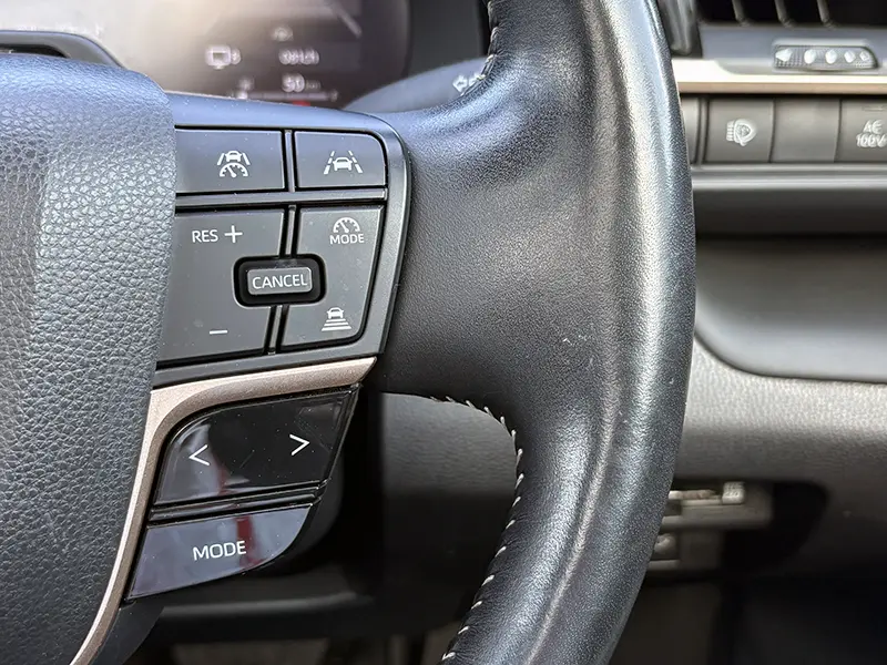 クラウンスポーツ 2.5Z E-Four 4WD 在庫車