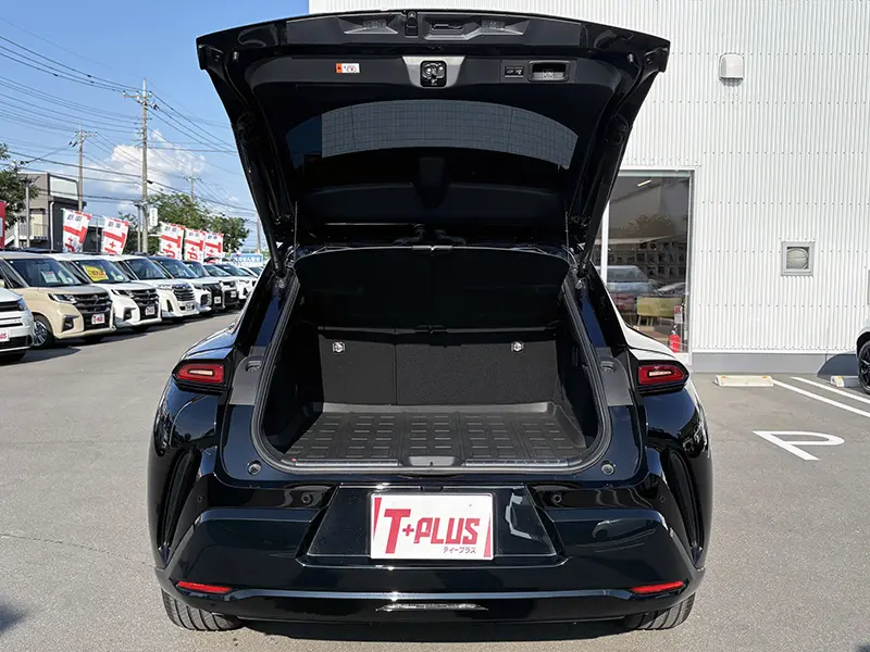 クラウンスポーツ 2.5Z E-Four 4WD 在庫車