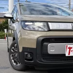 フリード e:HEV CROSSTAR 6人乗り 在庫車
