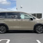 フリード e:HEV CROSSTAR 6人乗り 在庫車