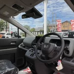 フリード e:HEV CROSSTAR 6人乗り 在庫車