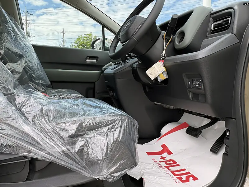 フリード e:HEV CROSSTAR 6人乗り 在庫車