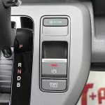 フリード e:HEV CROSSTAR 6人乗り 在庫車
