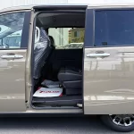 フリード e:HEV CROSSTAR 6人乗り 在庫車