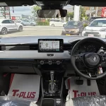 ヴェゼル e:HEV Z PLaY パッケージ パノラマルーフ装着車 在庫車