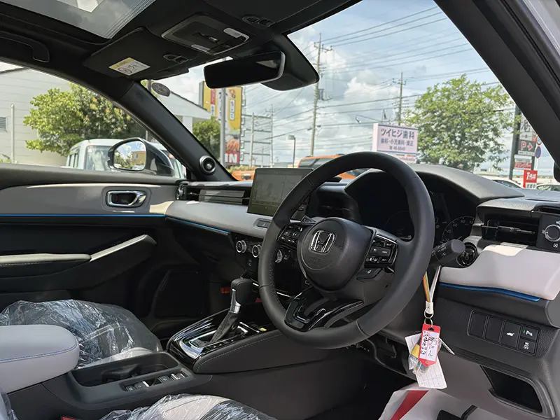ヴェゼル e:HEV Z PLaY パッケージ パノラマルーフ装着車 在庫車