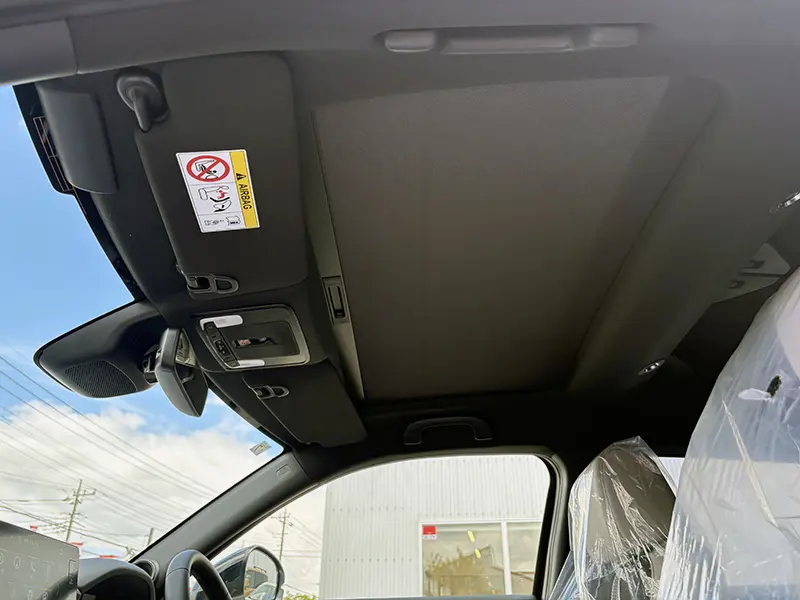 ヴェゼル e:HEV Z PLaY パッケージ パノラマルーフ装着車 在庫車
