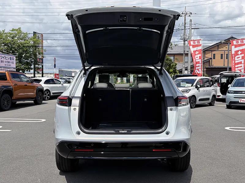 ヴェゼル e:HEV Z PLaY パッケージ パノラマルーフ装着車 在庫車
