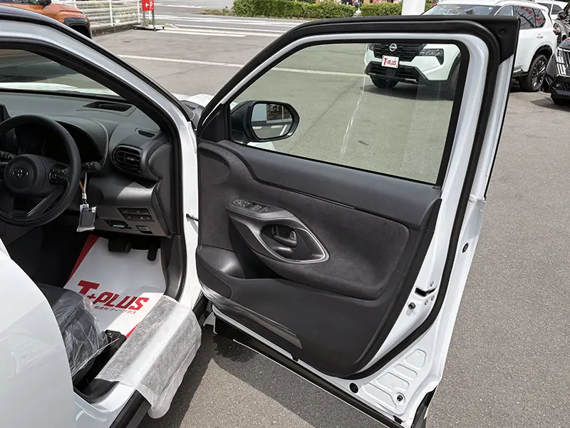 ヤリスクロス HYBRID Z 在庫車