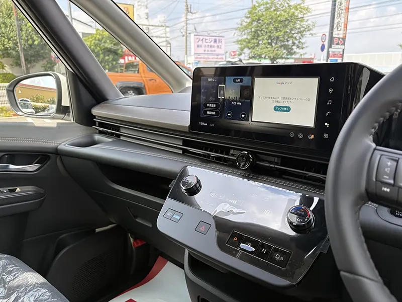 セレナ　新車未登録車　R8/2マイナーチェンジ後モデル　Nissan Connect インフォテインメントシステム　アダプティブLEDヘッドライトシステム e-POWER ハイウェイスターV 在庫車