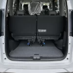 セレナ　新車未登録車　R8/2マイナーチェンジ後モデル　Nissan Connect インフォテインメントシステム　アダプティブLEDヘッドライトシステム e-POWER ハイウェイスターV 在庫車
