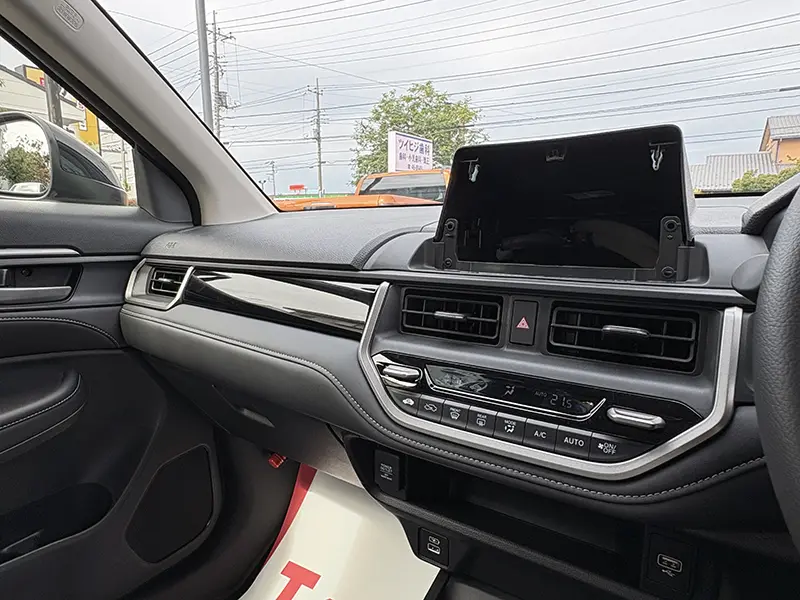 WR-V　登録済未使用車　衝突被害軽減ブレーキ　ナビ装着用スペシャルパッケージ Z 在庫車