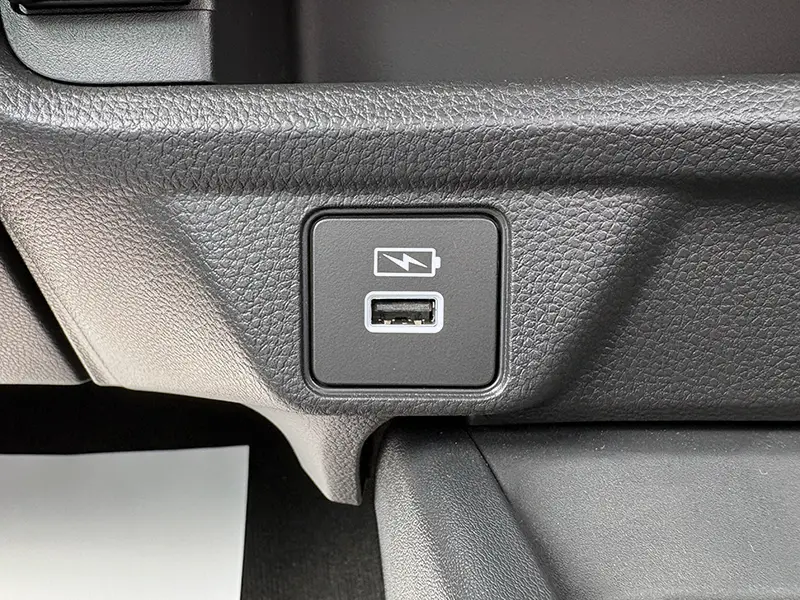 WR-V　登録済未使用車　衝突被害軽減ブレーキ　ナビ装着用スペシャルパッケージ Z 在庫車