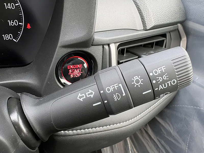 WR-V　登録済未使用車　衝突被害軽減ブレーキ　ナビ装着用スペシャルパッケージ Z 在庫車