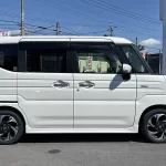 スペーシアカスタム　届出済未使用車　4WD HYBRID XS 在庫車