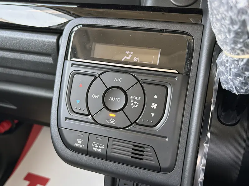 スペーシアカスタム　届出済未使用車　4WD HYBRID XS 在庫車