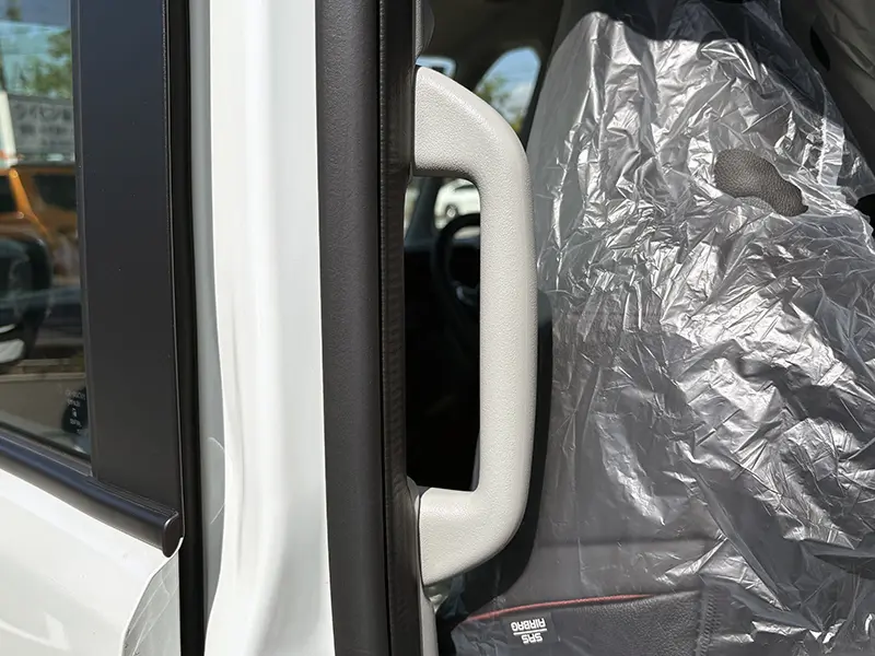 スペーシアカスタム　届出済未使用車　4WD HYBRID XS 在庫車