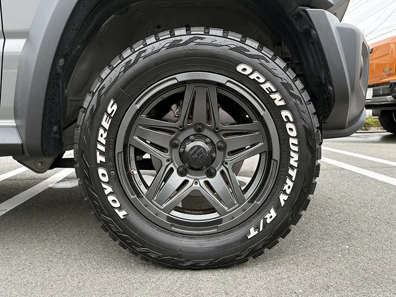 ジムニーシエラ　特選中古車（点検整備付き） JC　4WD　カロッツェリア8型ナビ　(地デジ/CD/DVD/Bluetooth)　ETC　前後ドラレコ　OPEN COUNTRY R/Tタイヤ 在庫車